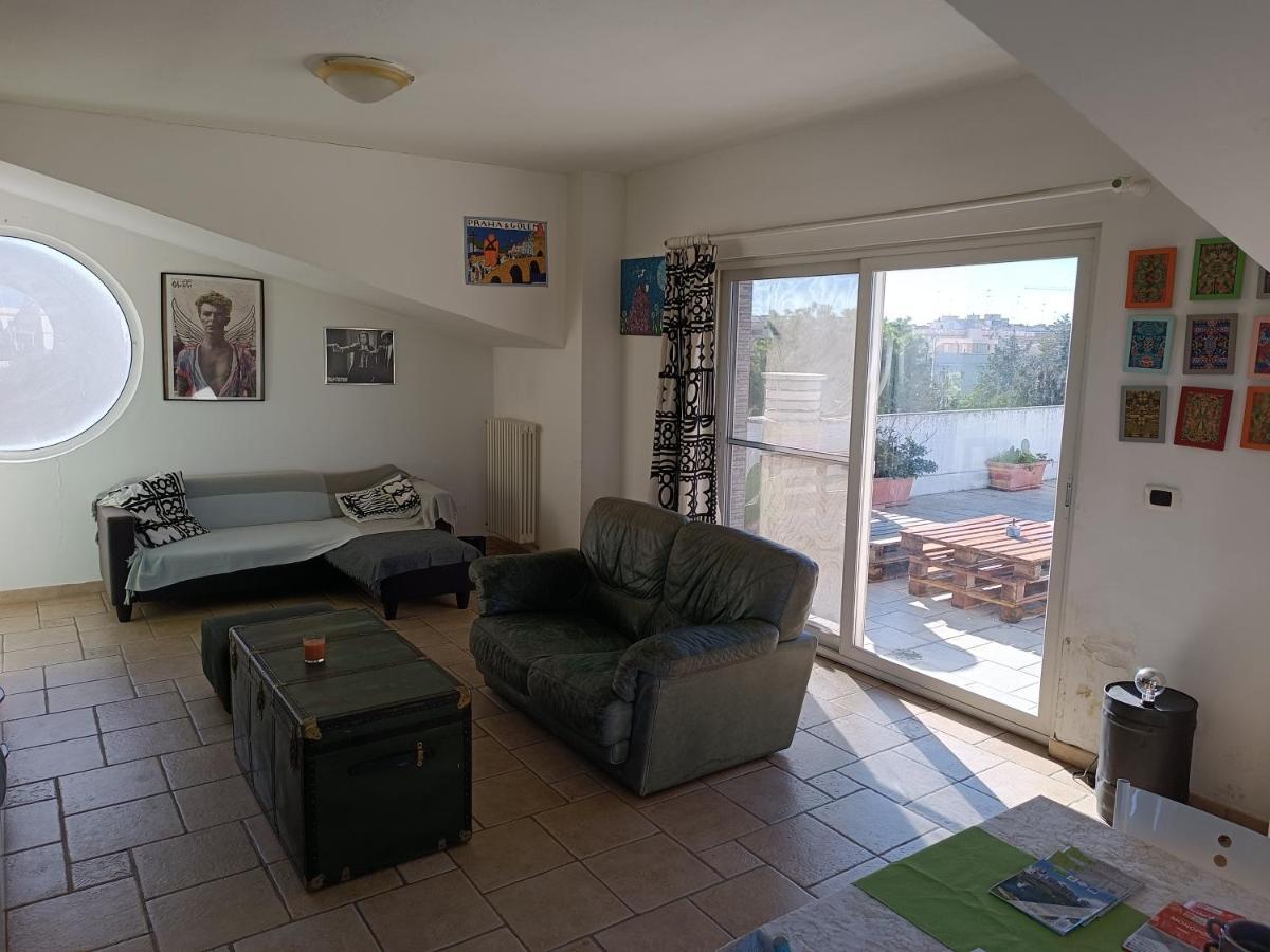 The Terrace Of The Artists Apartment Bari Exterior photo
